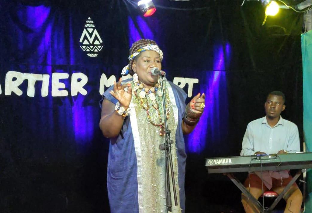 Culture : La QUEEN, sa voix et son piano